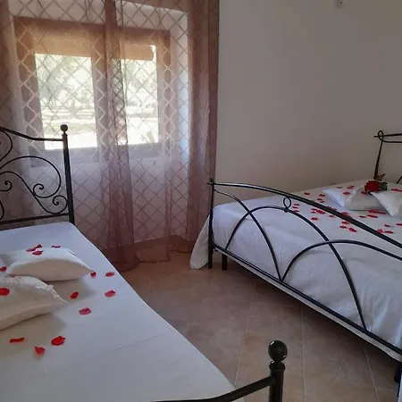 Apartment Casa Vacanze Fattizze Nella Natura Salentina