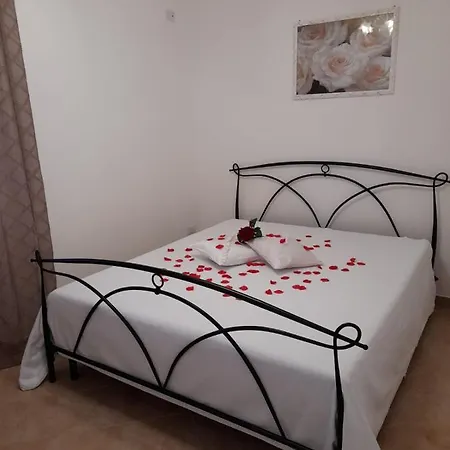 Apartment Casa Vacanze Fattizze Nella Natura Salentina *